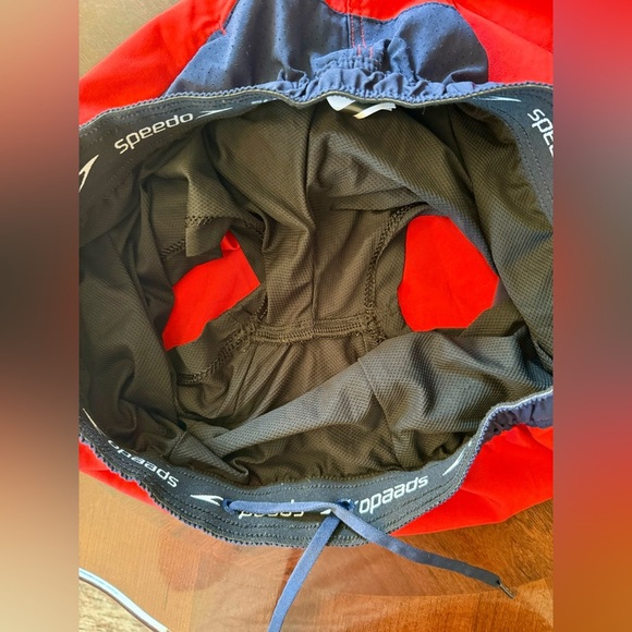 Speedo Swim Trunks UPF 50+ Stretch Men's M Elastic Waist Lining Red Blue - Picture 5 of 7